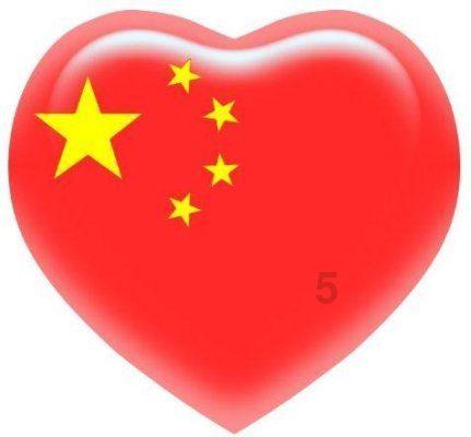 Jennie发文分享演唱会后台照，你对Jennie的新造型有何评价？